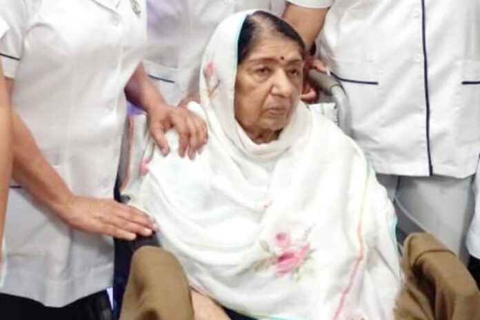 Lata Mangeshkar Health Update Lata Mangeshkar Health Update