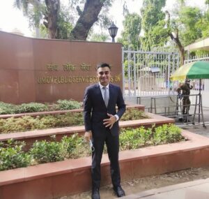 WhatsApp Image 2022 01 30 at 7.54.42 AM Kissa-A-IAS : मजदूर पिता का बेटा, ठेले पर बेची चाय, आज है IAS अफसर