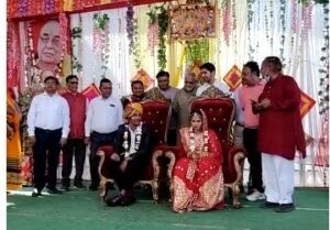 वीग्ा Bride waited 3 hours : दुल्हन को मंडप में दूल्हे का 3 घंटे तक इंतजार करना पड़ा, फिर क्या हुआ ...
