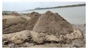 023 1 Badwani News: प्रशासन की सख्ती के बाद भी अवैध रेत खनन जारी, खनिज विभाग के अधिकारियों पर खड़े हो रहे कई सवाल